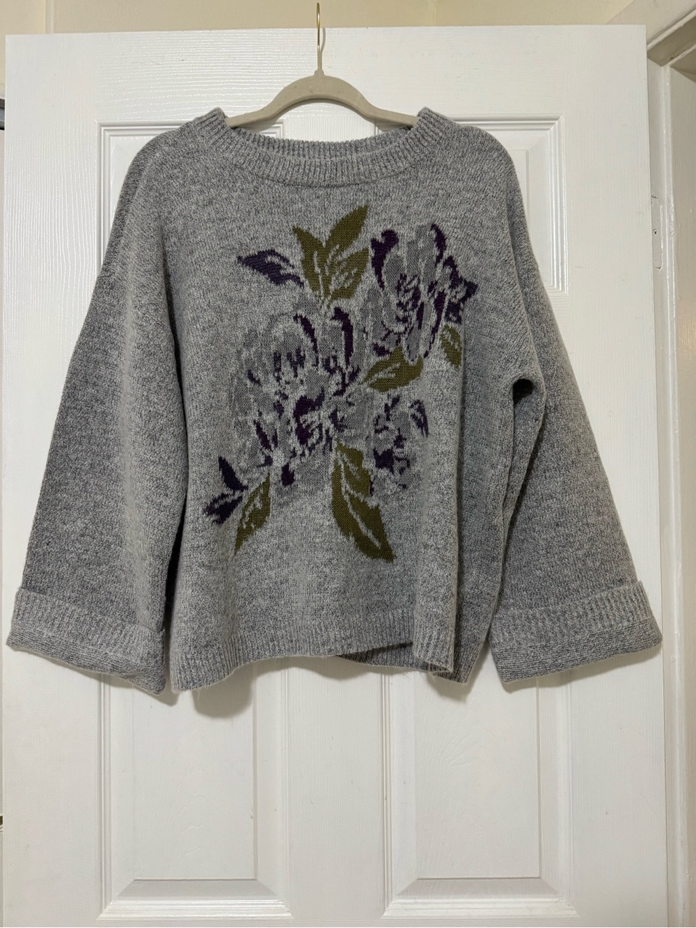 NWT Democracy Floral Wide Sleeve Sweater